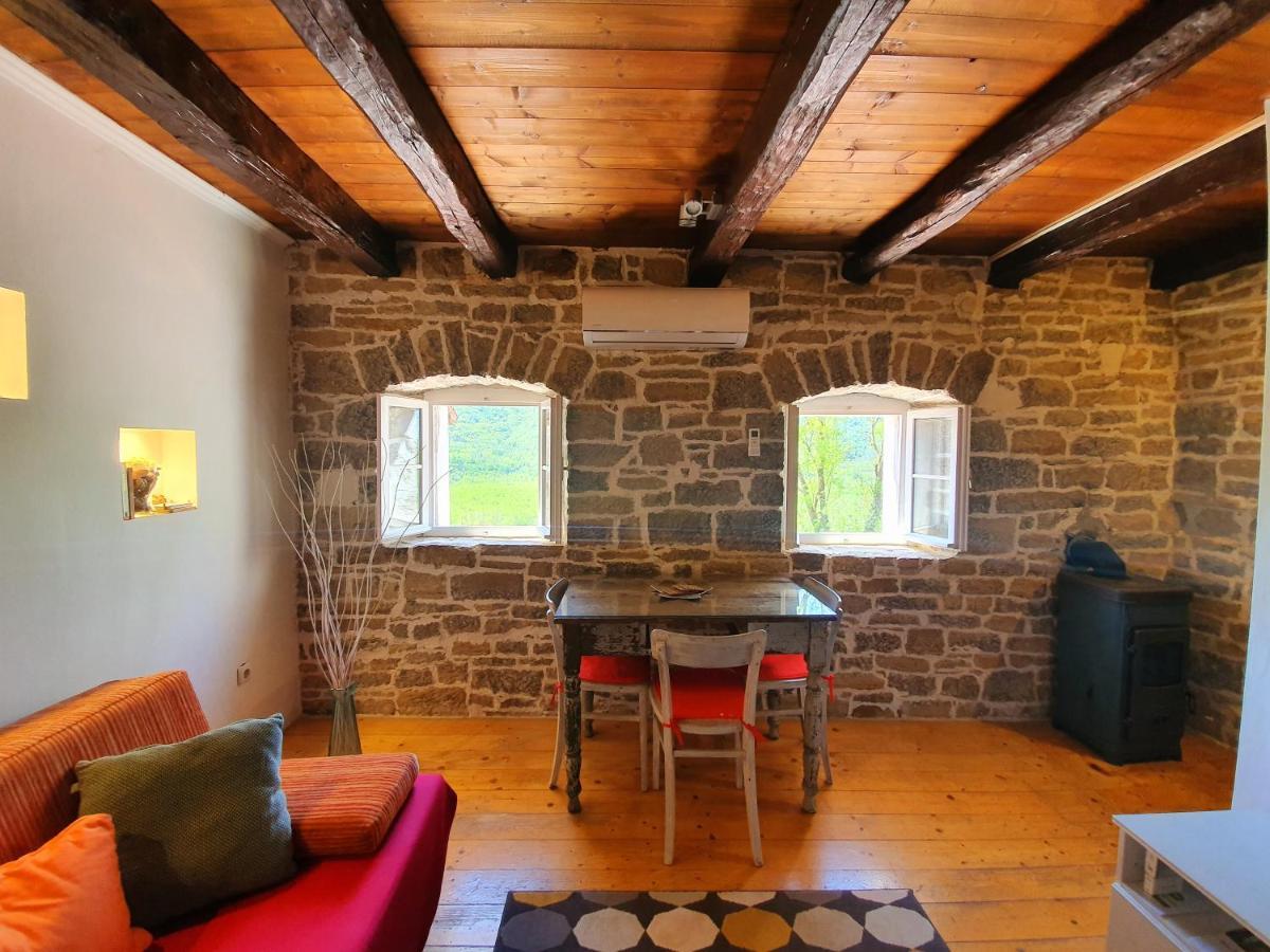 Casa Leonarda, Old Authentic Istrian Stone House Near Motovun, Central Istria Zamask Kültér fotó