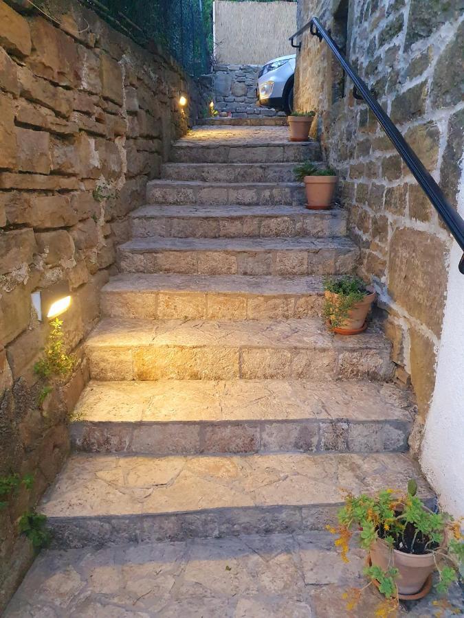 Casa Leonarda, Old Authentic Istrian Stone House Near Motovun, Central Istria Zamask Kültér fotó